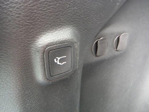 Used 2020 Jeep Cherokee Limited AWD/4WD image 41