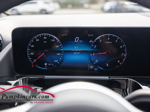Used 2023 Mercedes-Benz GLA 250 4MATIC w/ Premium Package image 29