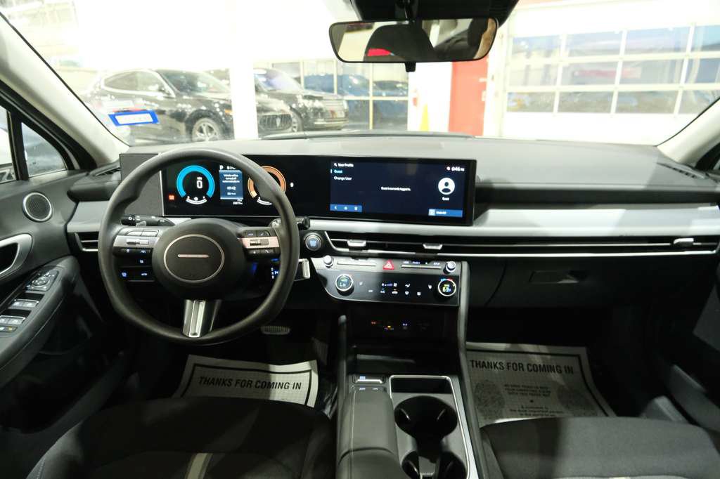 Used 2025 Hyundai Sonata SEL FWD image 25