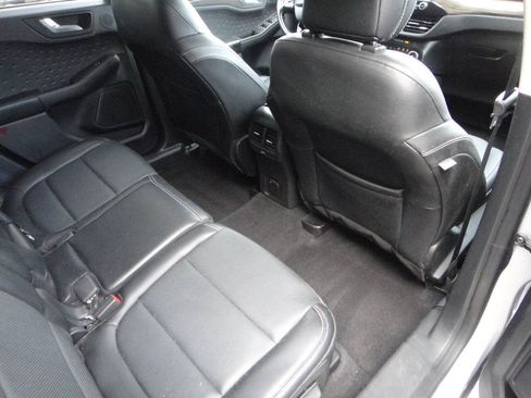 Used 2020 Ford Escape Titanium AWD/4WD image 15