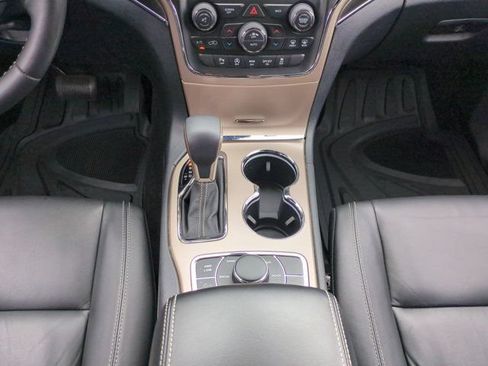 Used 2016 Jeep Grand Cherokee Limited AWD/4WD image 18