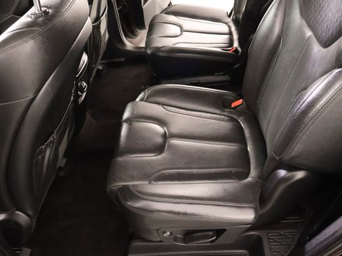 Used 2022 Hyundai Palisade SEL w/ Premium Package image 13