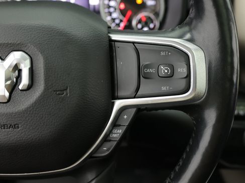 Used 2019 RAM 1500 Laramie RWD image 30
