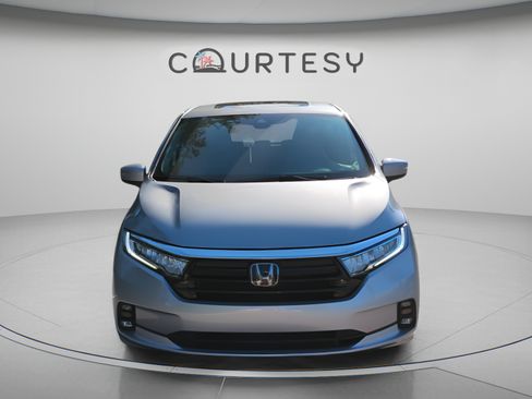 Certified 2024 Honda Odyssey EX-L image 10