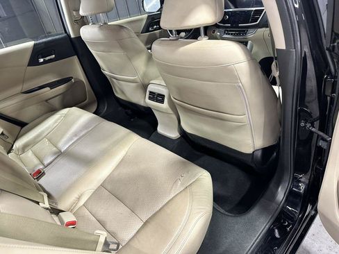 Used 2015 Honda Accord Touring image 37