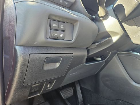 Used 2021 Toyota Highlander Limited image 21