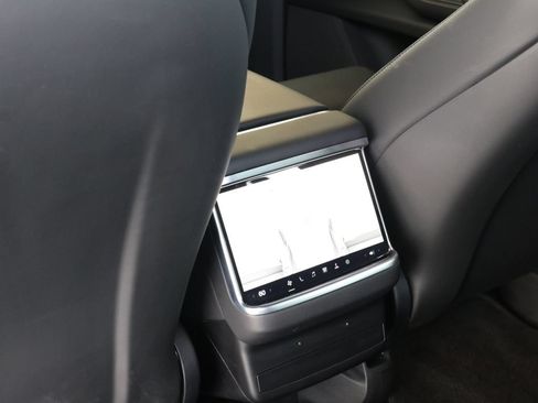 Used 2024 Tesla Model X AWD/4WD image 27
