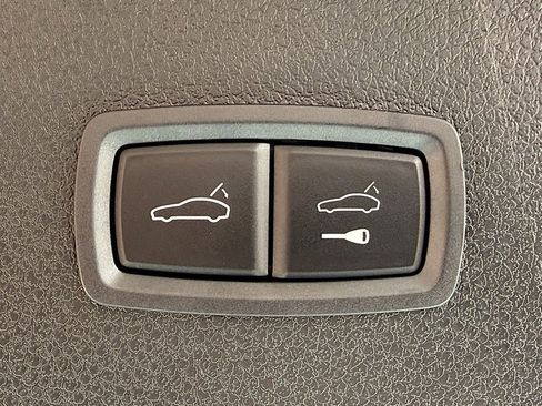 New 2026 Porsche Macan S image 25