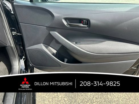 Used 2025 Toyota Corolla LE FWD image 13