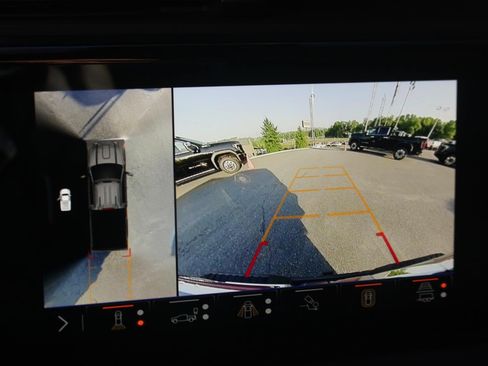 Used 2024 GMC Sierra 2500 AT4 w/ AT4 Premium Plus Package AWD/4WD image 25