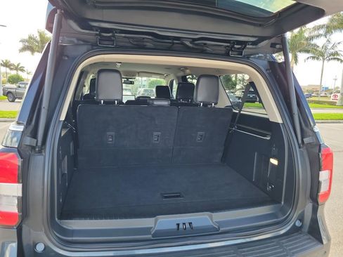 Used 2024 Ford Expedition Max XLT image 15