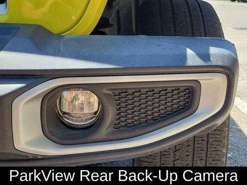 Used 2022 Jeep Wrangler Unlimited Sahara image 3