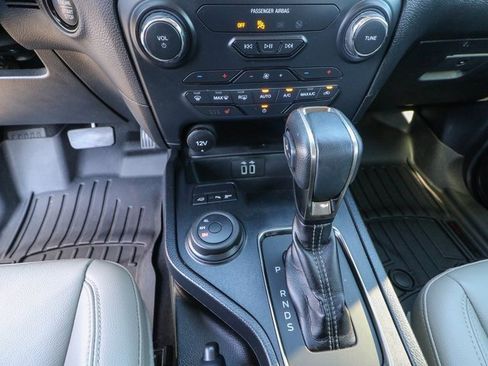 Used 2022 Ford Ranger Lariat w/ Equipment Group 501A High image 21