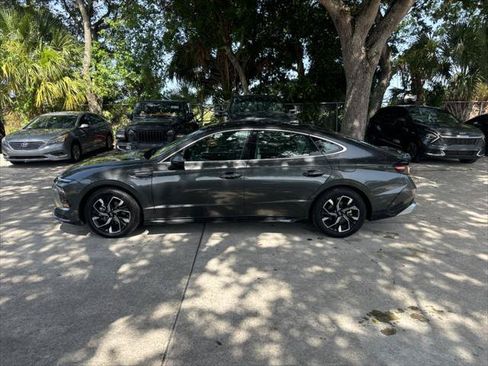 Used 2025 Hyundai Sonata SEL FWD image 11