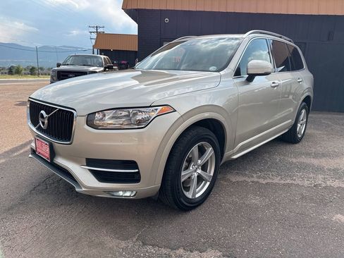 Used 2016 Volvo XC90 T5 Momentum image 10