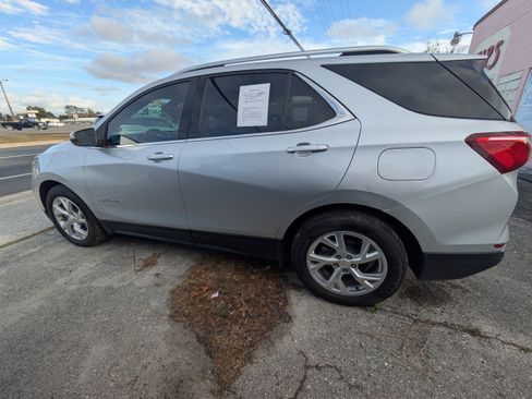 Used 2021 Chevrolet Equinox Premier image 7