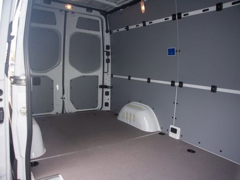 Used 2024 Mercedes-Benz Sprinter 144 Cargo image 28