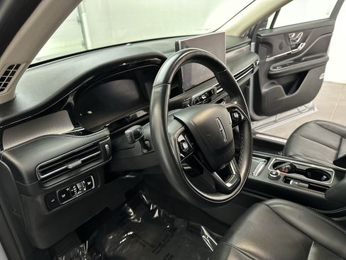 Used 2023 Lincoln Corsair Reserve AWD/4WD image 16