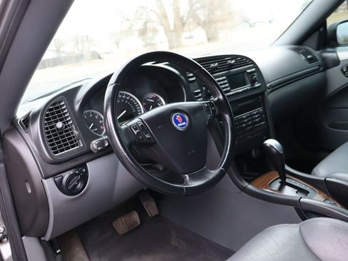 Used 2005 Saab 9-3 Arc image 15