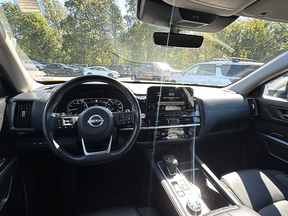 Certified 2025 Nissan Pathfinder SL AWD/4WD image 29