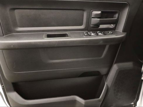 Used 2018 RAM 3500 Tradesman w/ Chrome Appearance Group image 18