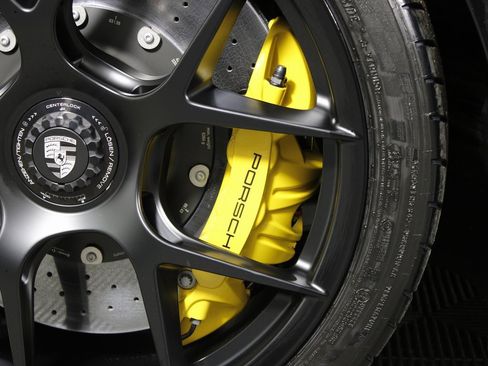 New 2026 Porsche 911 GT3 image 40