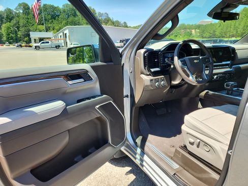 Used 2026 Chevrolet Silverado 1500 LT w/ All Star Edition Plus AWD/4WD image 19