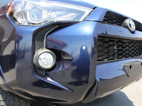 Used 2014 Toyota 4Runner SR5 Premium AWD/4WD image 11