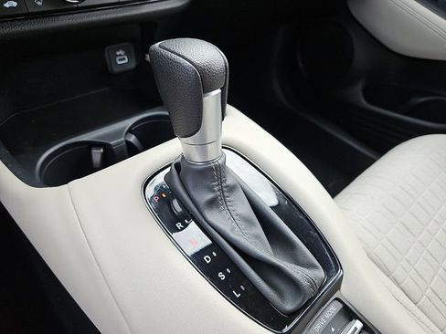 Certified 2024 Honda HR-V LX image 15