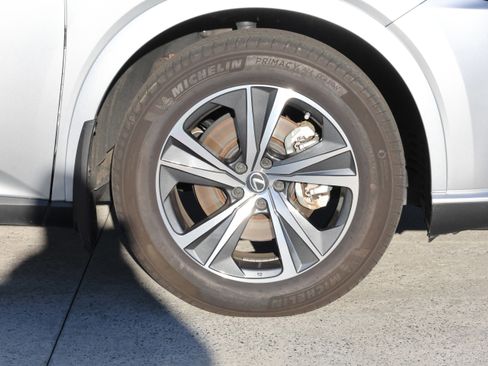 Certified 2023 Lexus RX 350h image 11