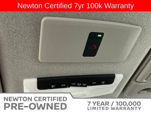 Used 2024 Nissan Kicks SR w/ SR Premium Package FWD image 29
