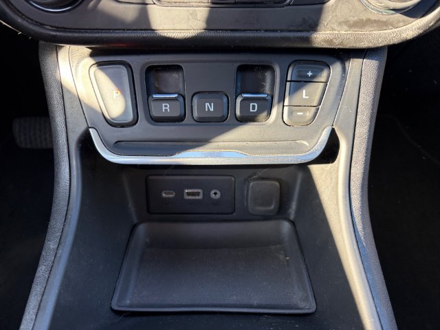 Used 2018 GMC Terrain SLE w/ Driver Convenience Package FWD image 20