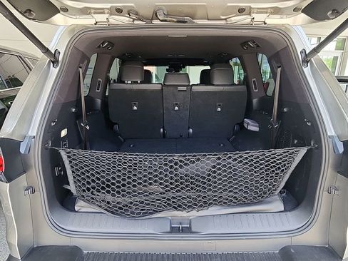 Used 2025 Lexus LX 600 F Sport w/ Accessory Package (2T) AWD/4WD image 26