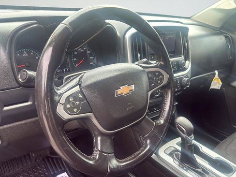 Used 2022 Chevrolet Colorado LT w/ Fleet Safety Package image 14