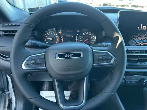 New 2026 Jeep Compass Latitude AWD/4WD image 10