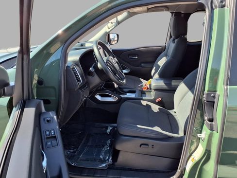 Used 2023 Nissan Frontier SV w/ SV Convenience Package RWD image 24