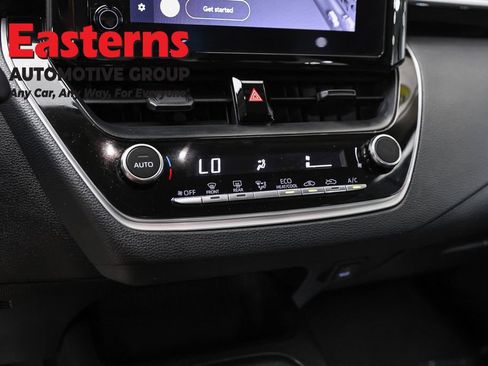 Used 2025 Toyota Corolla LE FWD image 19