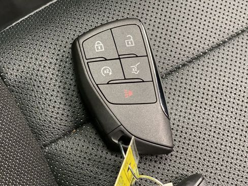 Used 2025 Chevrolet Equinox EV LT w/ Convenience Package image 27