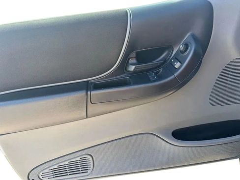 Used 2008 Ford Ranger FX4 image 11