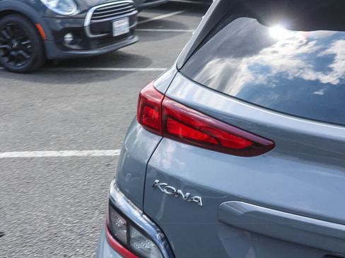 Certified 2023 Hyundai Kona SE FWD image 8