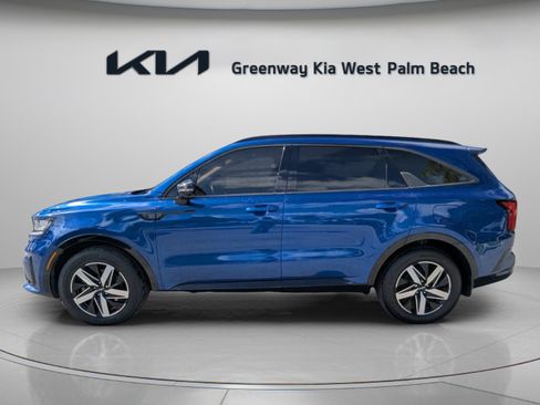 Used 2022 Kia Sorento S FWD image 4