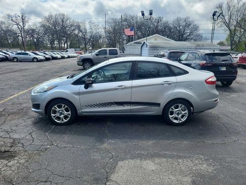 Used 2014 Ford Fiesta SE image 6