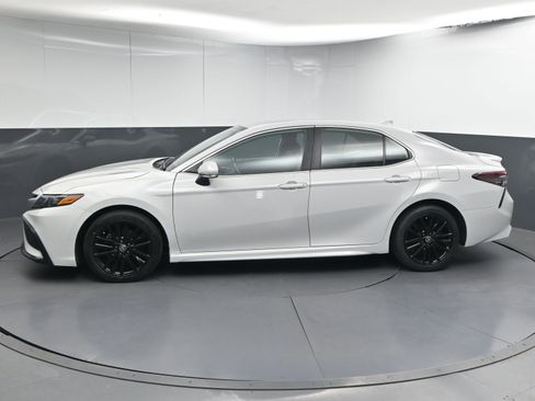 Certified 2024 Toyota Camry SE image 5