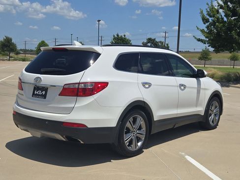 Used 2014 Hyundai Santa Fe GLS FWD image 6