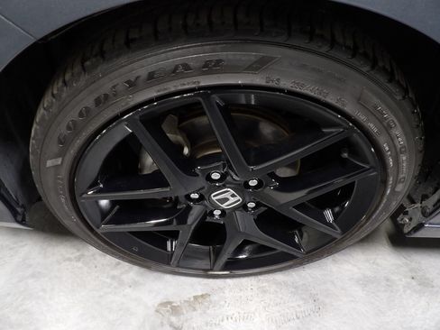 Used 2025 Honda Civic Sport image 23
