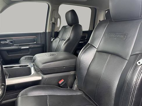 Used 2017 RAM 1500 Laramie w/ Convenience Group AWD/4WD image 7