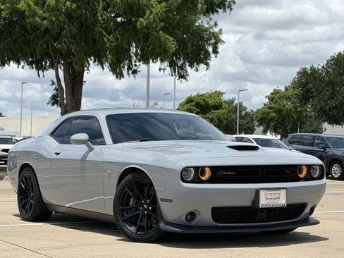 Used 2021 Dodge Challenger R/T Scat Pack w/ Dynamics Package RWD image 2