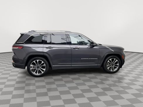 Used 2023 Jeep Grand Cherokee Overland AWD/4WD image 42