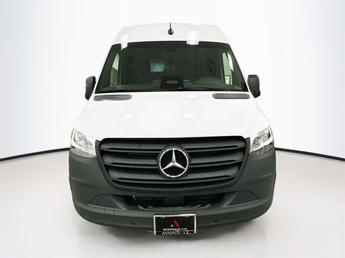 New 2025 Mercedes-Benz Sprinter 2500 image 2