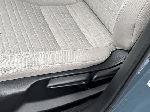 Used 2023 Honda HR-V LX image 13